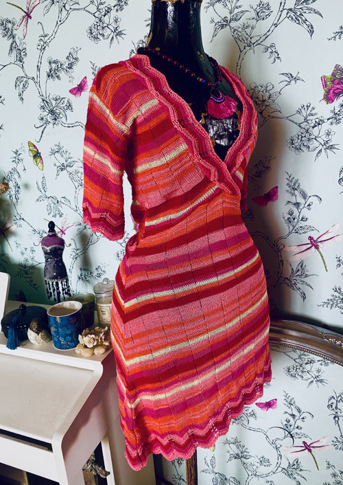Retro šaty cik-cak — foto 3