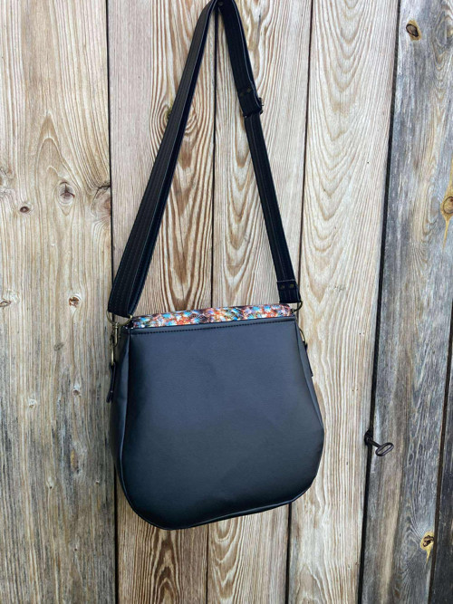 Malá crossbody kabelka — foto 3