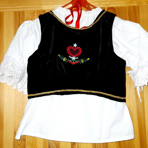 Kroj pro holčičku. Folklor. — foto 6