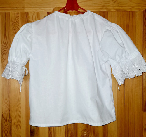 Kroj pro holčičku. Folklor. — foto 3