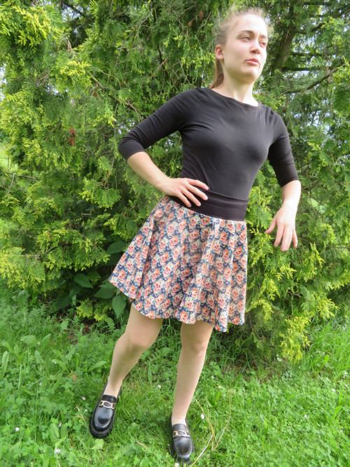Letní kolová sukně JSEM TOČIVÁ — foto 3
