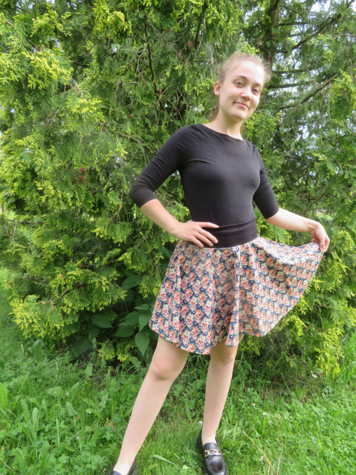 Letní kolová sukně JSEM TOČIVÁ — foto 2