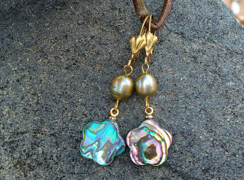 Magické náušnice s abalone perletí a říční perlou — foto 5