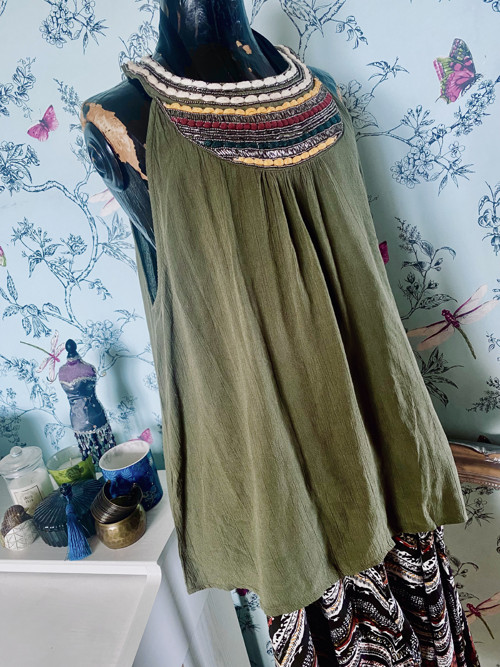 Top boho s náhrdelníkem — foto 3