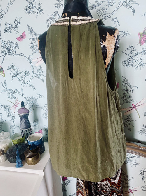 Top boho s náhrdelníkem — foto 4