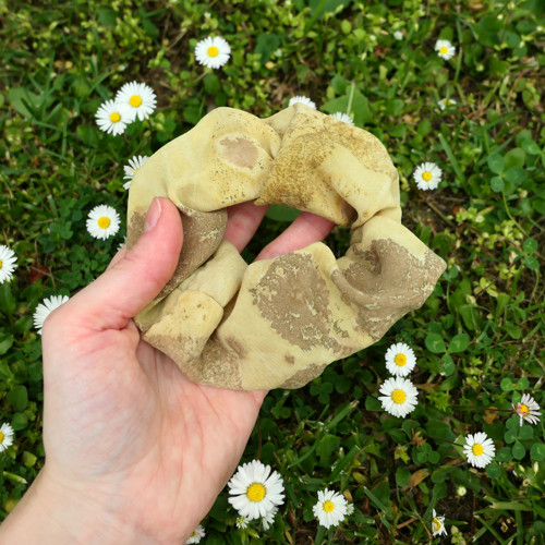 Gumička scrunchie, přírodně barvená — foto 5