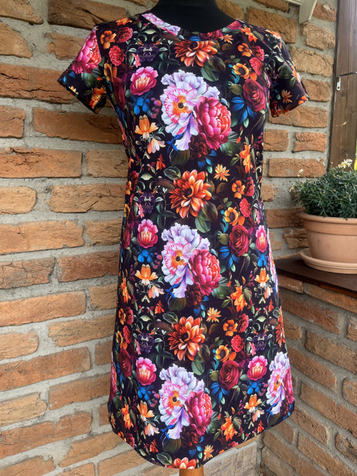 Dámské šaty - Květy vel.36 — foto 2
