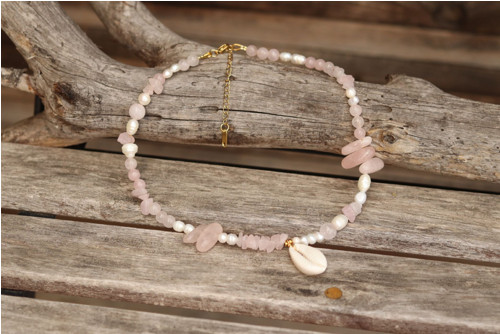 Letný náhrdelník choker - ruženín, perla — foto 2