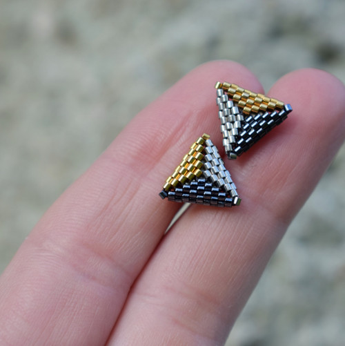 Miyuki triangle vel.L - hypoalergenní... — foto 3