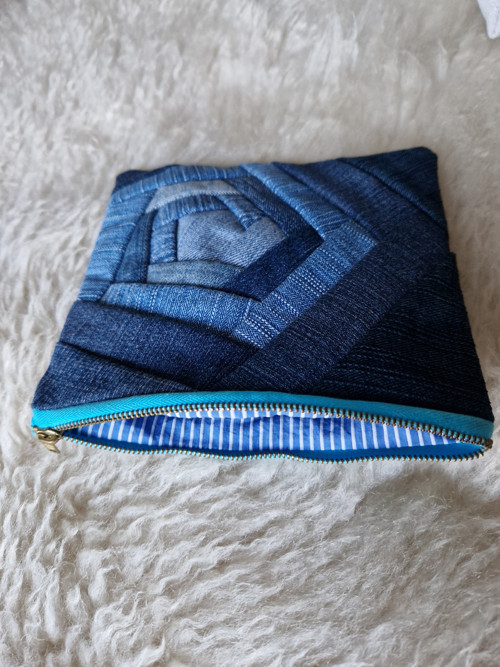 Jeans patchwork taštička — foto 3