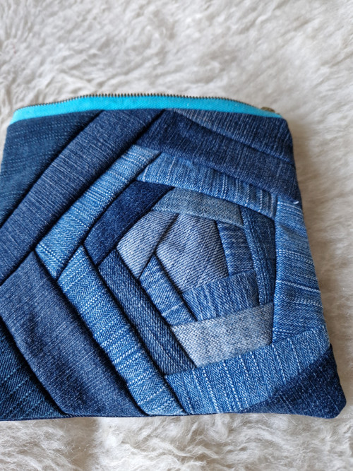 Jeans patchwork taštička — foto 2