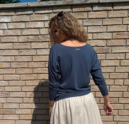 Netopýří tunika šedá — foto 5