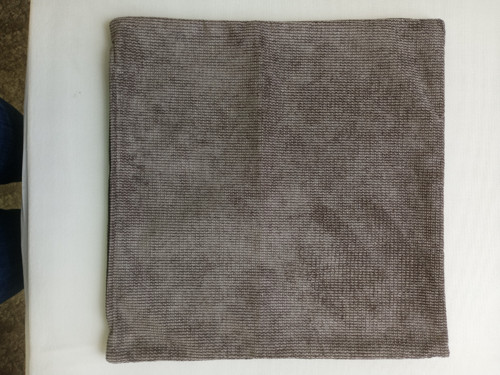 Hnědé potahy na polštářky — foto 2