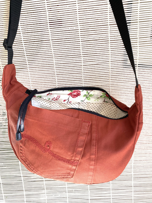 Kabelka crossbody rezavá — foto 3
