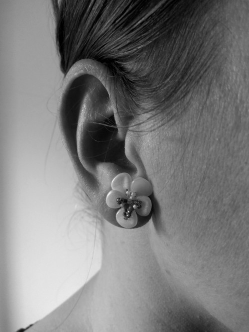 Macešky zelenkavé - náušnice puzety — foto 3