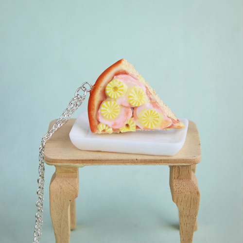Pizza hawai (s ananasem) náhrdelník — foto 3