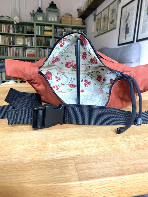 Kabelka crossbody rezavá — foto 6
