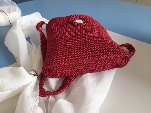 Háčkovaná crossbody kabelka - vínová — foto 3