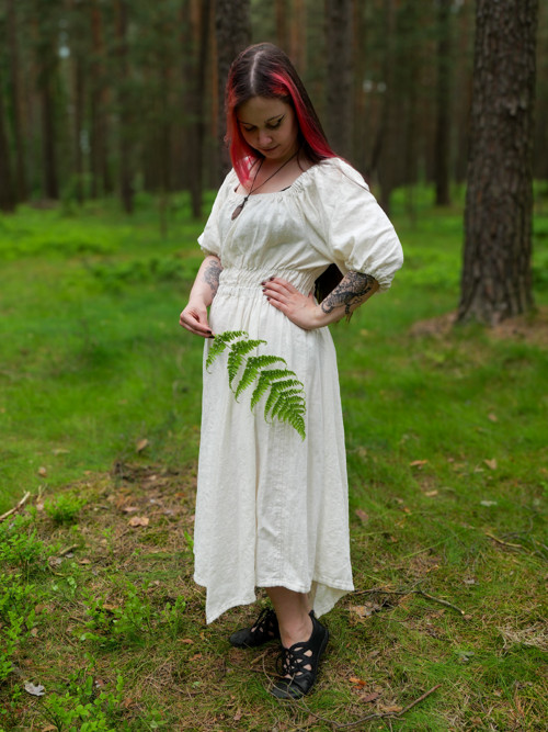 Lněné šaty s cípy — foto 3