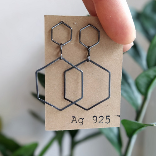 Oxidované náušnice Hexagon — foto 2
