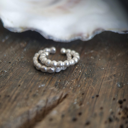 Stříbrná záušnice perličkový cuff — foto 4