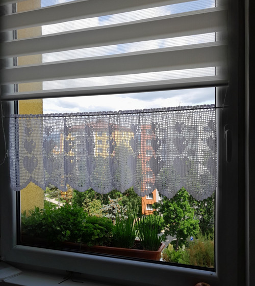 Srdíčková záclonka — foto 2