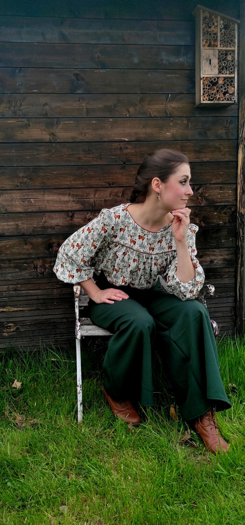 Široké kalhoty s vysokým pasem — foto 4