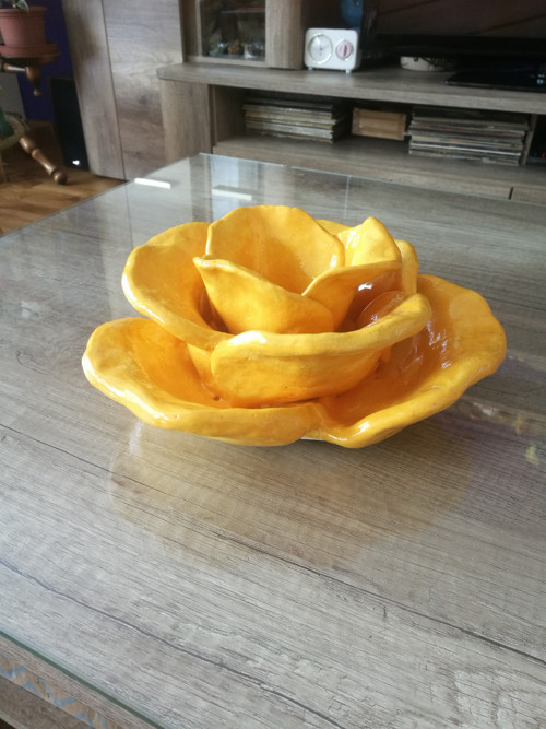 Keramická růže květináč — foto 3