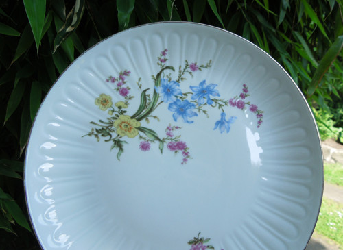Značený porcelánový talíř — foto 5