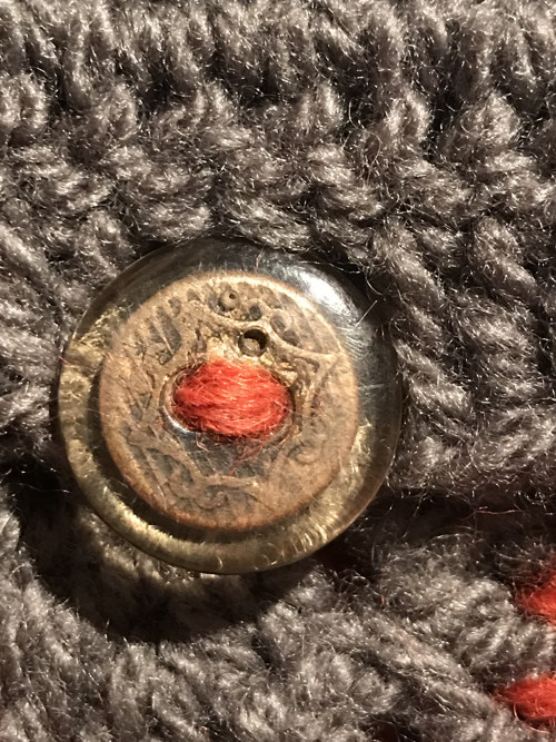 Malá kapsíčka s knoflíkem — foto 5