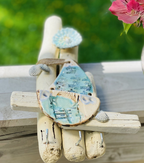 Keramika A Driftwood, Věšáček — foto 4
