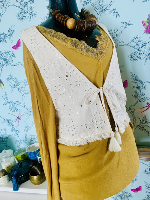 Vestička crop boho — foto 3