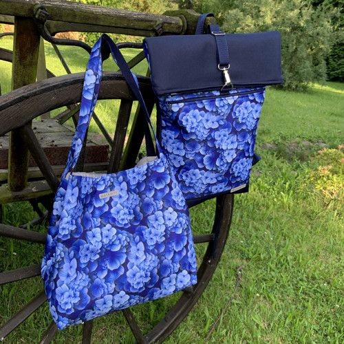 Hortenzie + přední kapsa na zip — foto 2