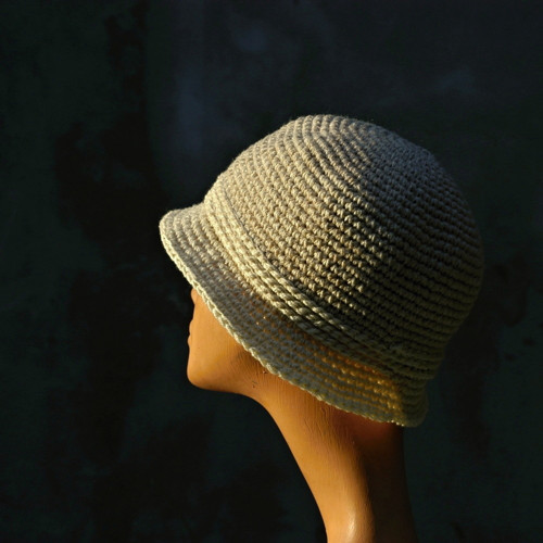 Klobouk Cloche pískový — foto 2