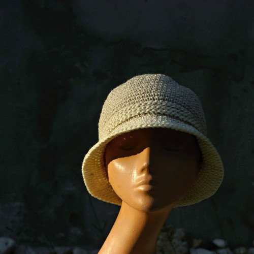 Klobouk Cloche pískový — foto 5