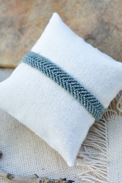 Minimalistický macramé náramek - akvamarín — foto 2