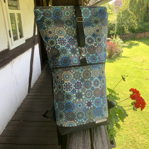 Modré mandaly + přední kapsa na zip — foto 2