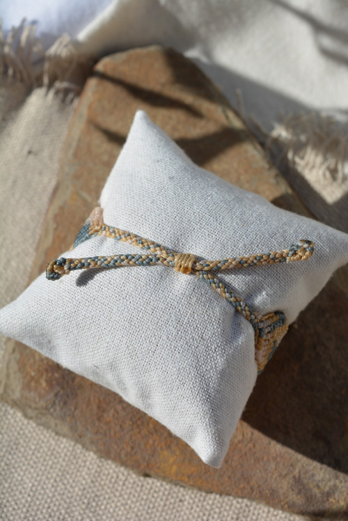 Širší macramé náramek - modro bílo písková — foto 3