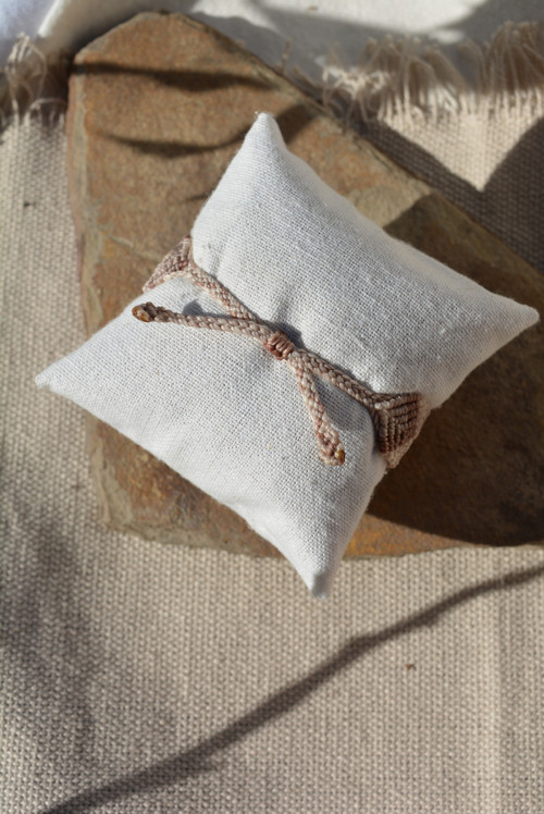 Širší macramé náramek - pudrová — foto 3