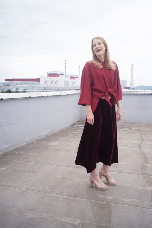 Hedvábná Halenka Bordeaux — foto 6