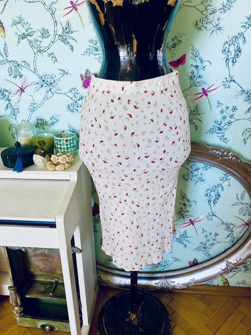Sukně nostalgická, jako porcelán — foto 3