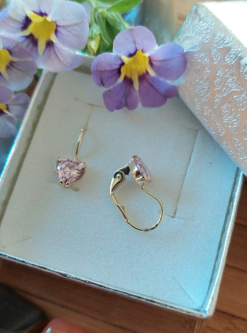 Zlaté naušnice-srdíčka pink — foto 3
