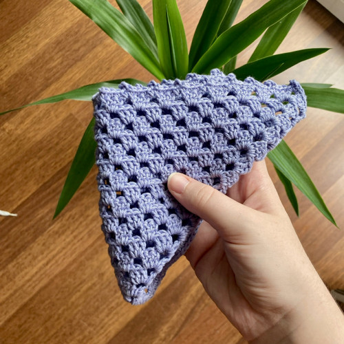 Háčkovaný bandana šátek - levandulový — foto 2
