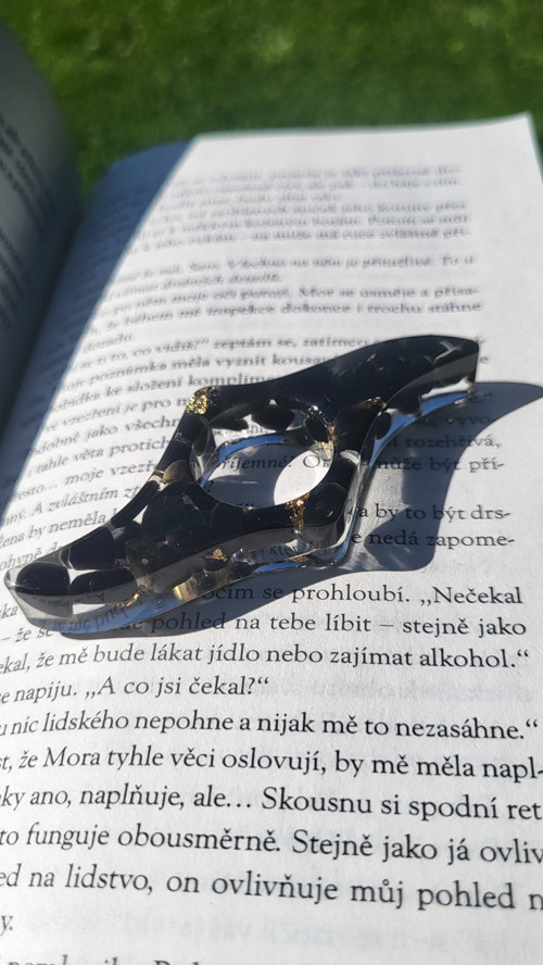 Držák stránek obsidián — foto 2