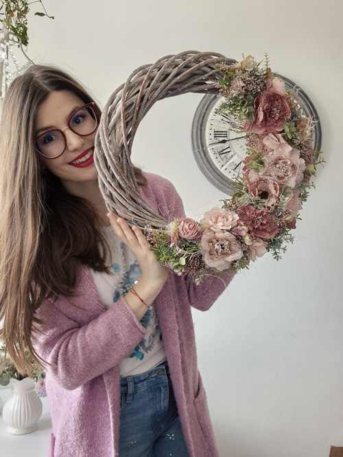Růžová elegance - věnec cca 40cm — foto 2