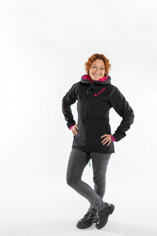 Bunda z letního sofhtshellu — foto 2