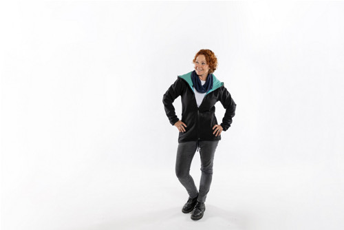 Bunda z letního sofhtshellu — foto 3