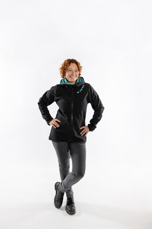 Bunda z letního sofhtshellu — foto 2