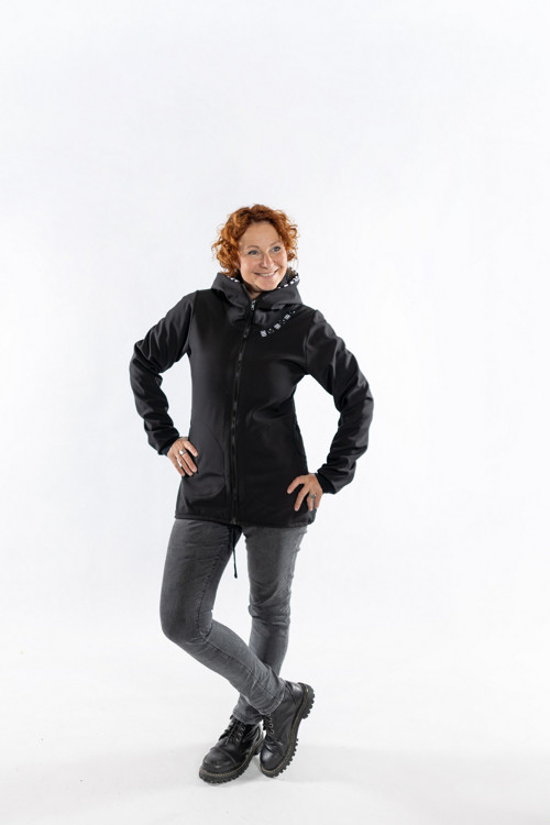 Bunda z letního sofhtshellu — foto 2