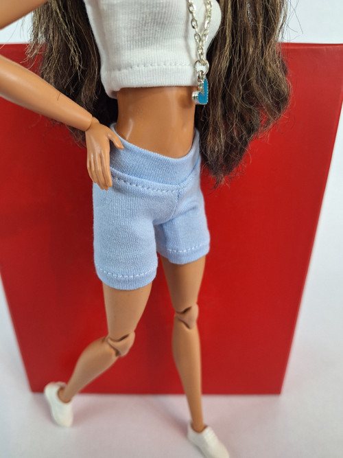 Světlemodré natahovací šortky pro Barbie — foto 2